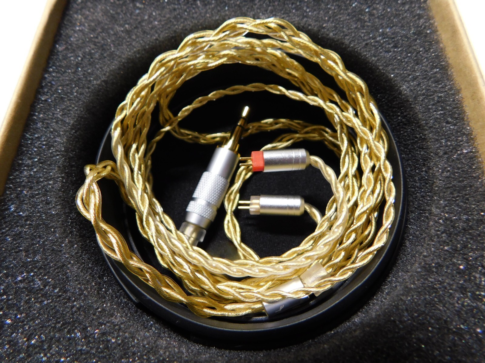 Linsoul Silver Gold Plated 2Pin Connector 3.5mm Balanced Upgraded Earphone Cable