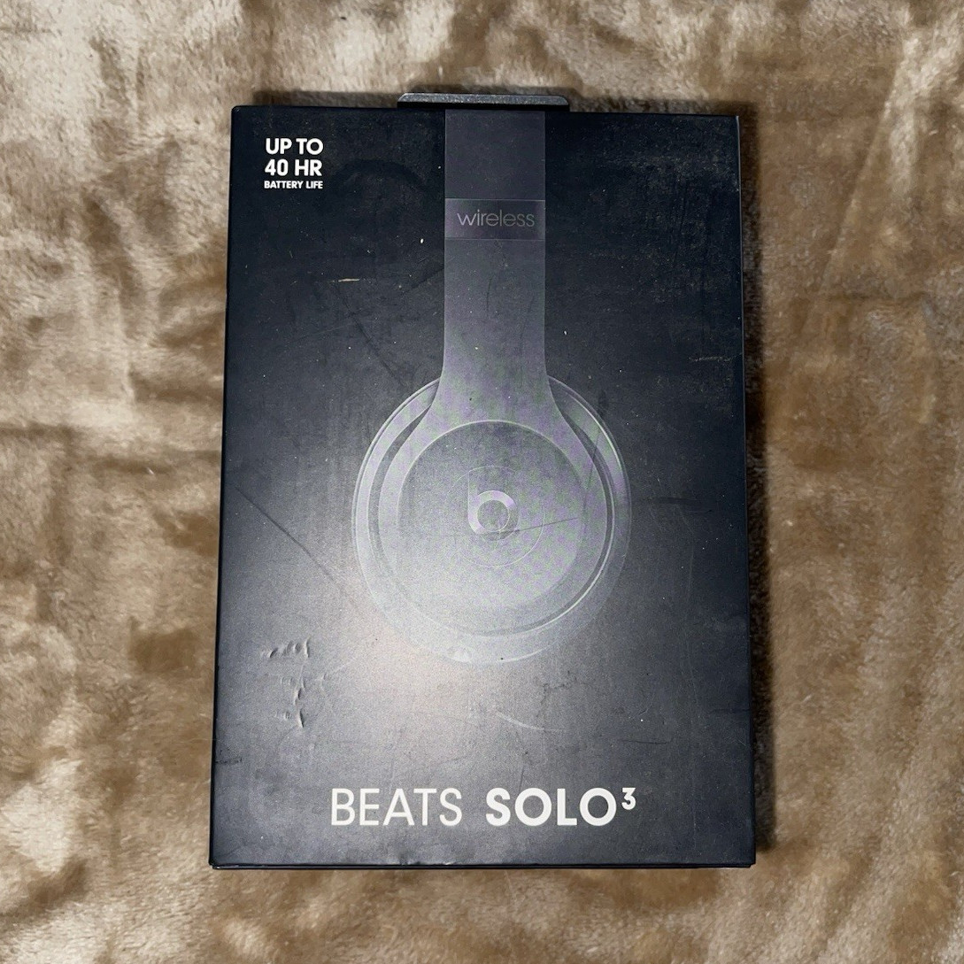 Beats by Dr. Dre Solo3 Wireless Bluetooth On-Ear Headphones Black w Case