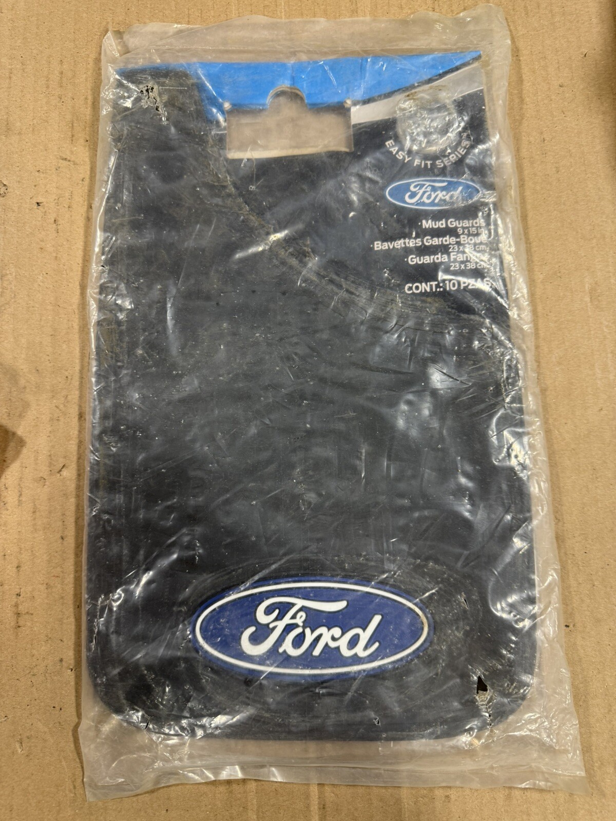 Plasticolor Ford 9”x 15” Easy-Fit Universal Automotive Mud Guards, Black Vintage