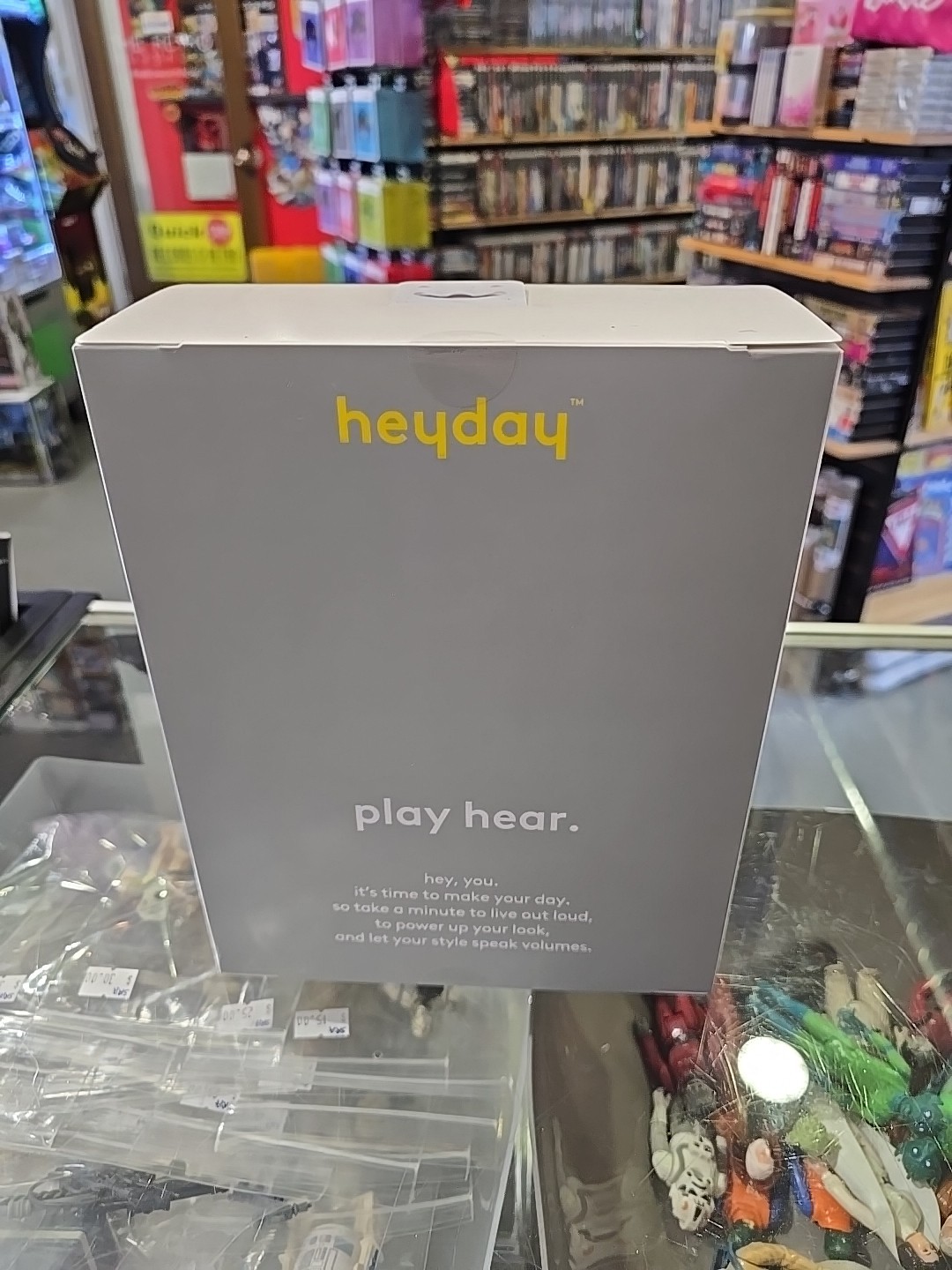 Wireless Built-in-Microphone Headphones – Heyday™ Brown Checkered: on-Ear, USB-C