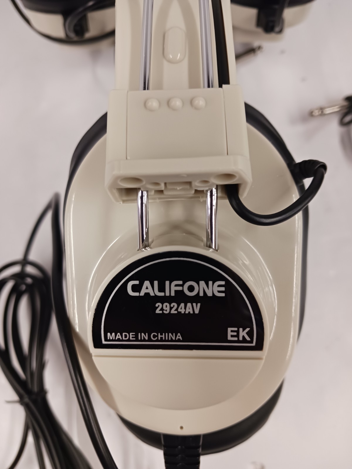 Califone 2924AV-PS Headphones 6ft cord New in Bag Lot Of 3