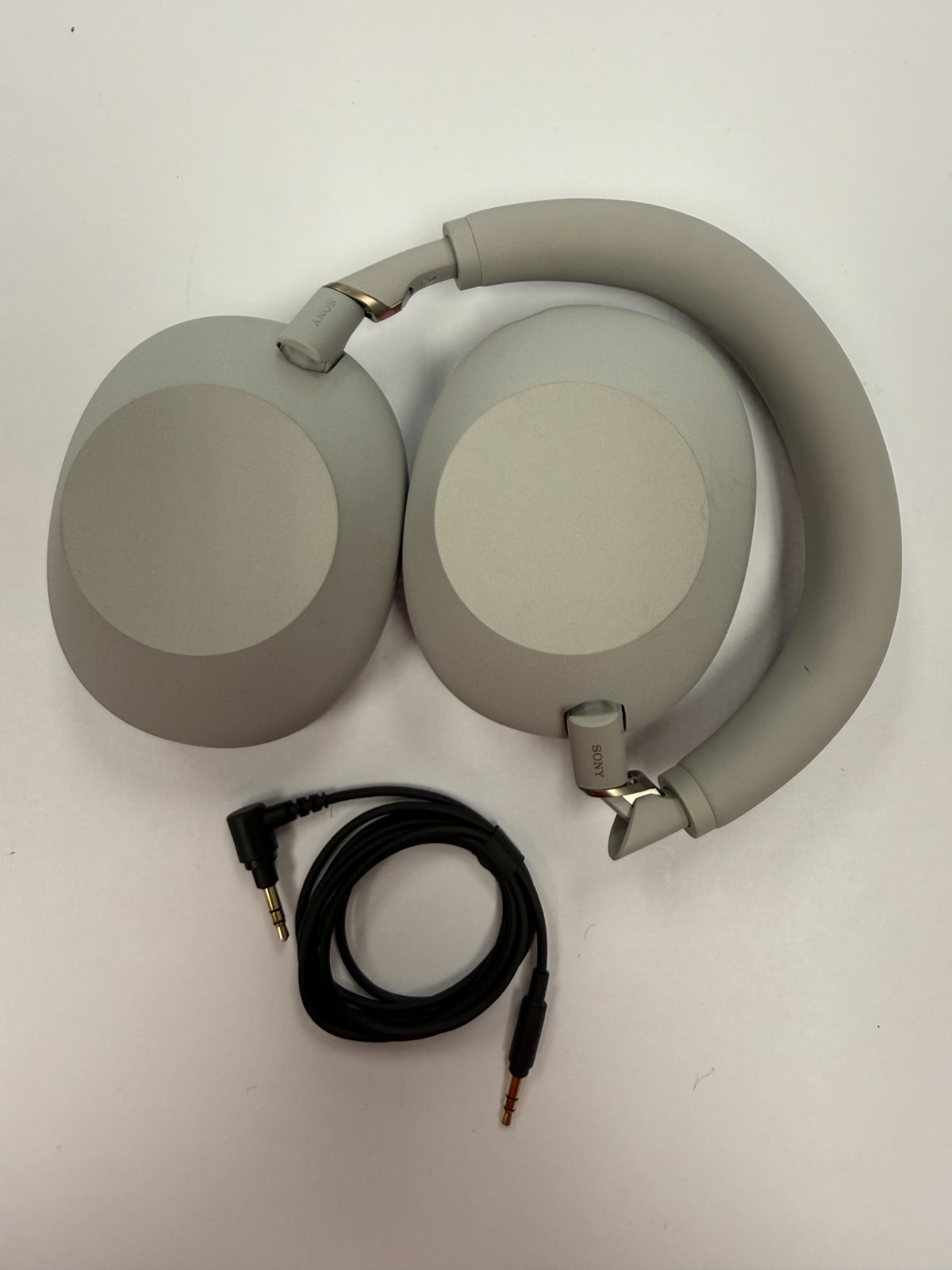 Sony WH-1000XM6 Wireless Noise-Canceling Headphones Platinum Silver