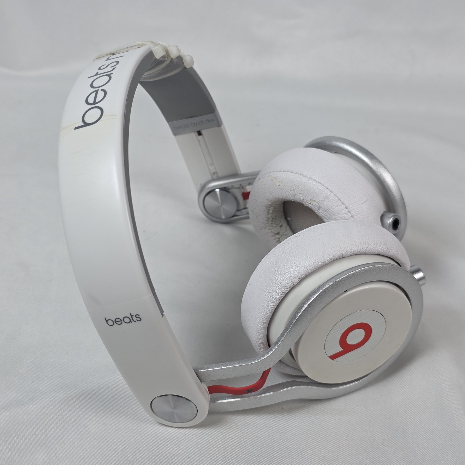 Beats Mixr DJ Headphones – White – Broken but work *Headphones Only*