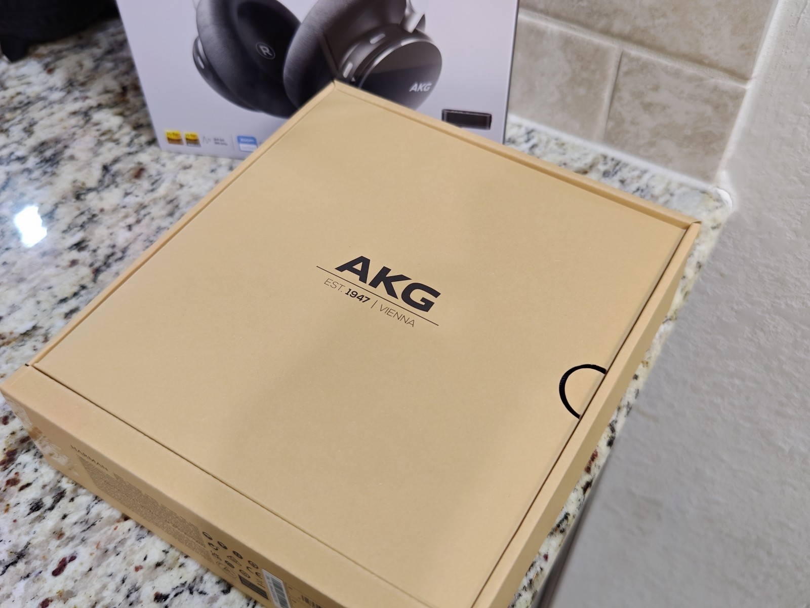 NewOpen AKG N9 Hybrid Wireless ANC Over-Ear Headphones Black w/ 2.4GHz Dongle