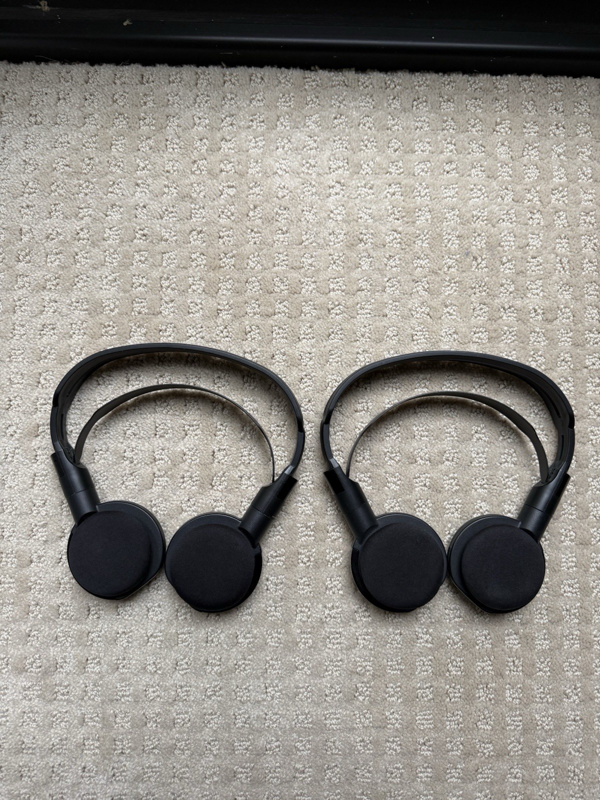 Black On-Ear Headphones 2-Pack Headband Double Earpiece Ear-Pad (On the Ear)