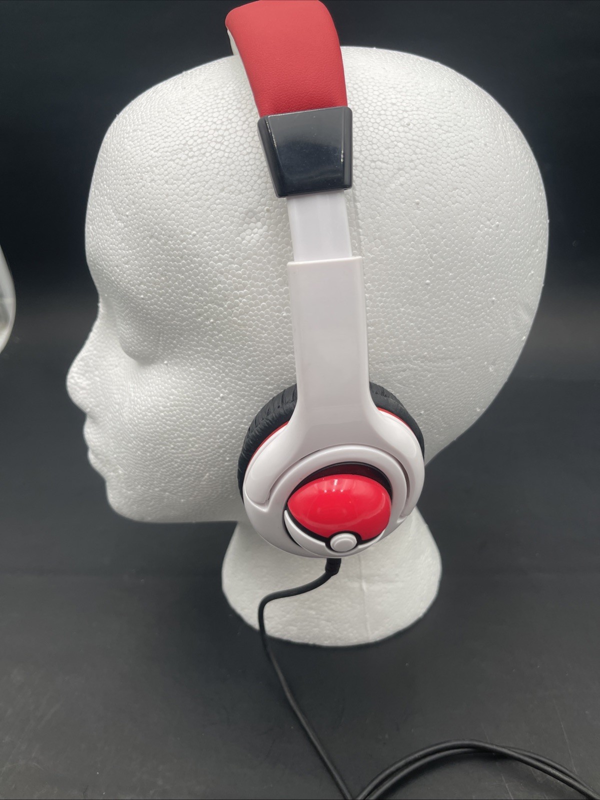 Pokemon Kids Headphones w/ Adjustable Headband, Stereo Sound Wired untested