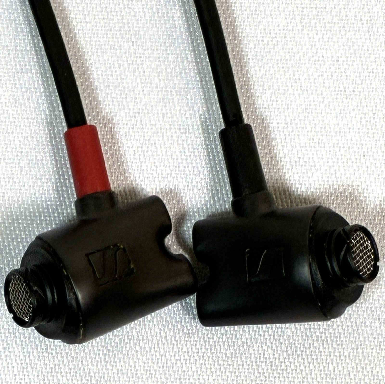 Sennheiser IE 800 S Premium In-Ear Earphones Genuine w/ Original Box from Japan