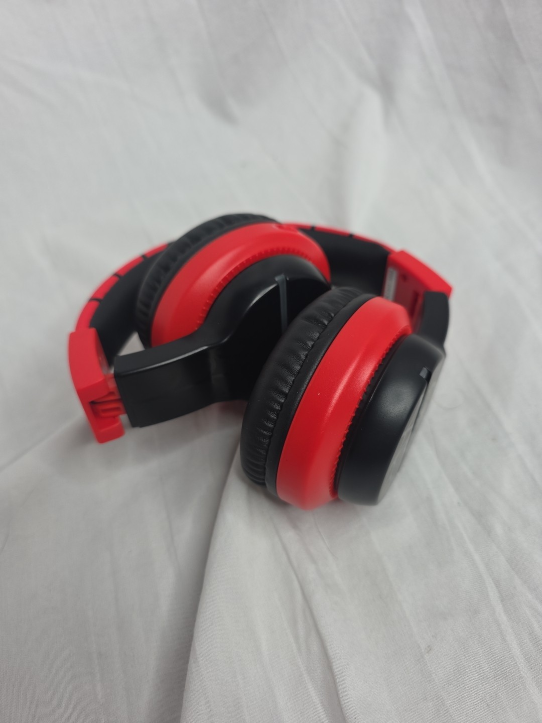 iClever BTH12 Kids Bluetooth Headphones, LED Lights Wireless Kids Spider (AQU)