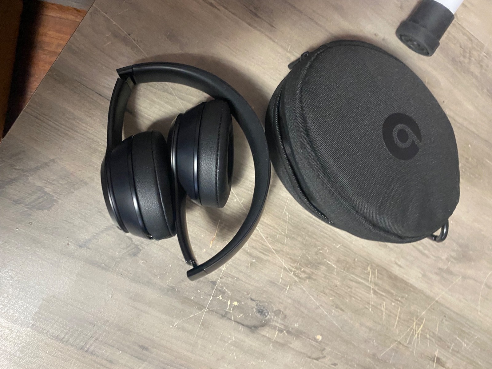 Beats by Dr. Dre Solo3 Over the Ear Headphone – Gloss Black