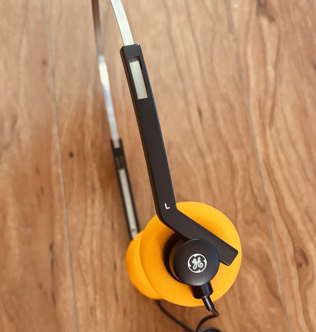 Retro GE Walkman Lightweight Headphones w/ Orange Pads – Guardians Of Galaxy