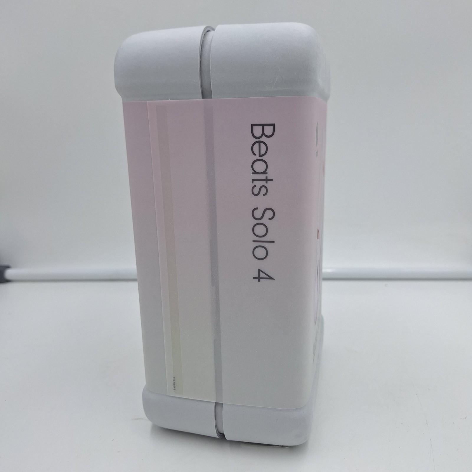 Beats Solo 4 New On Ear Headphones Model A3140 Cloud Pink