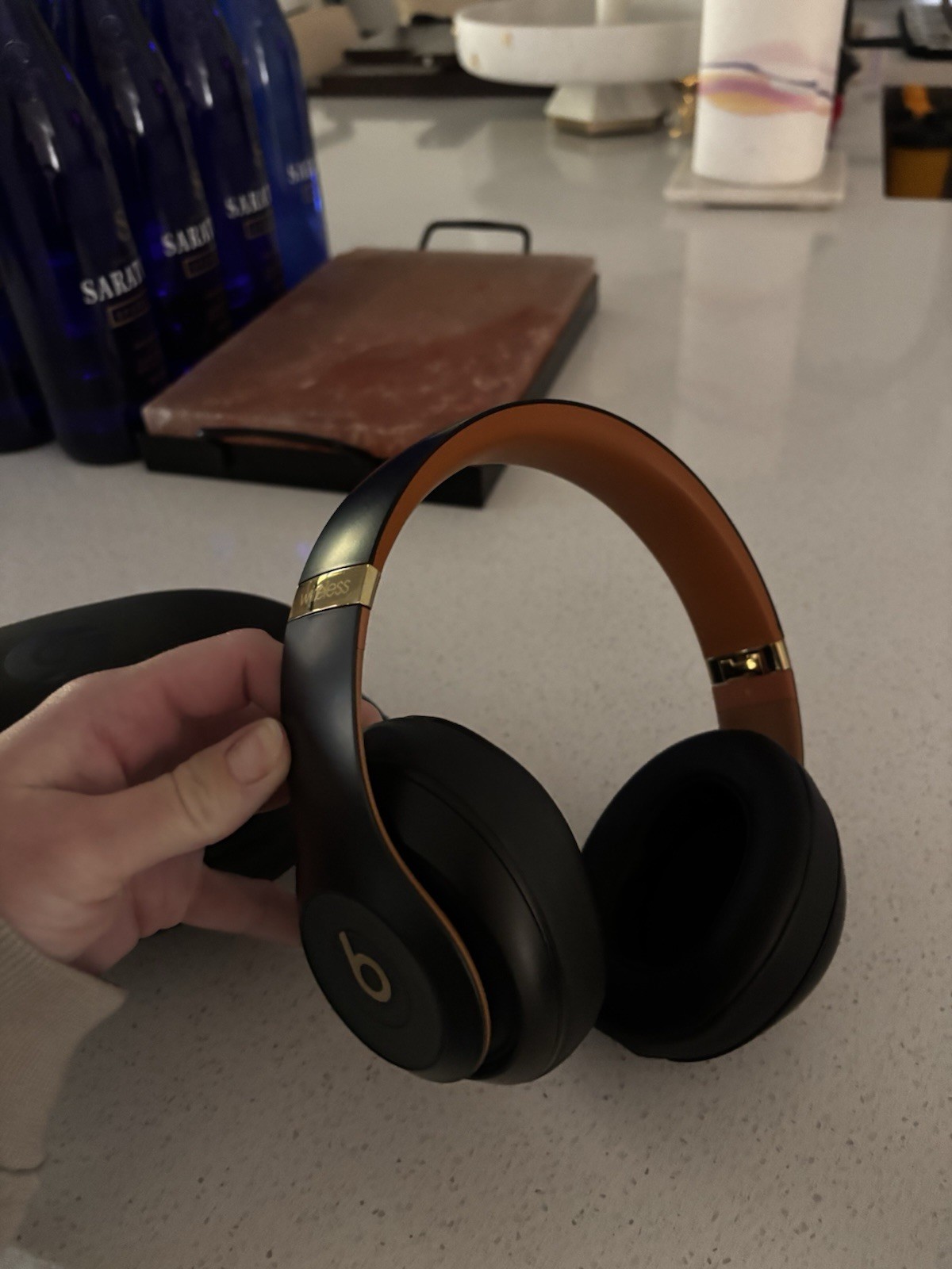 Beats by Dr. Dre Wireless Headband Headphones Black Brown Gold with Case