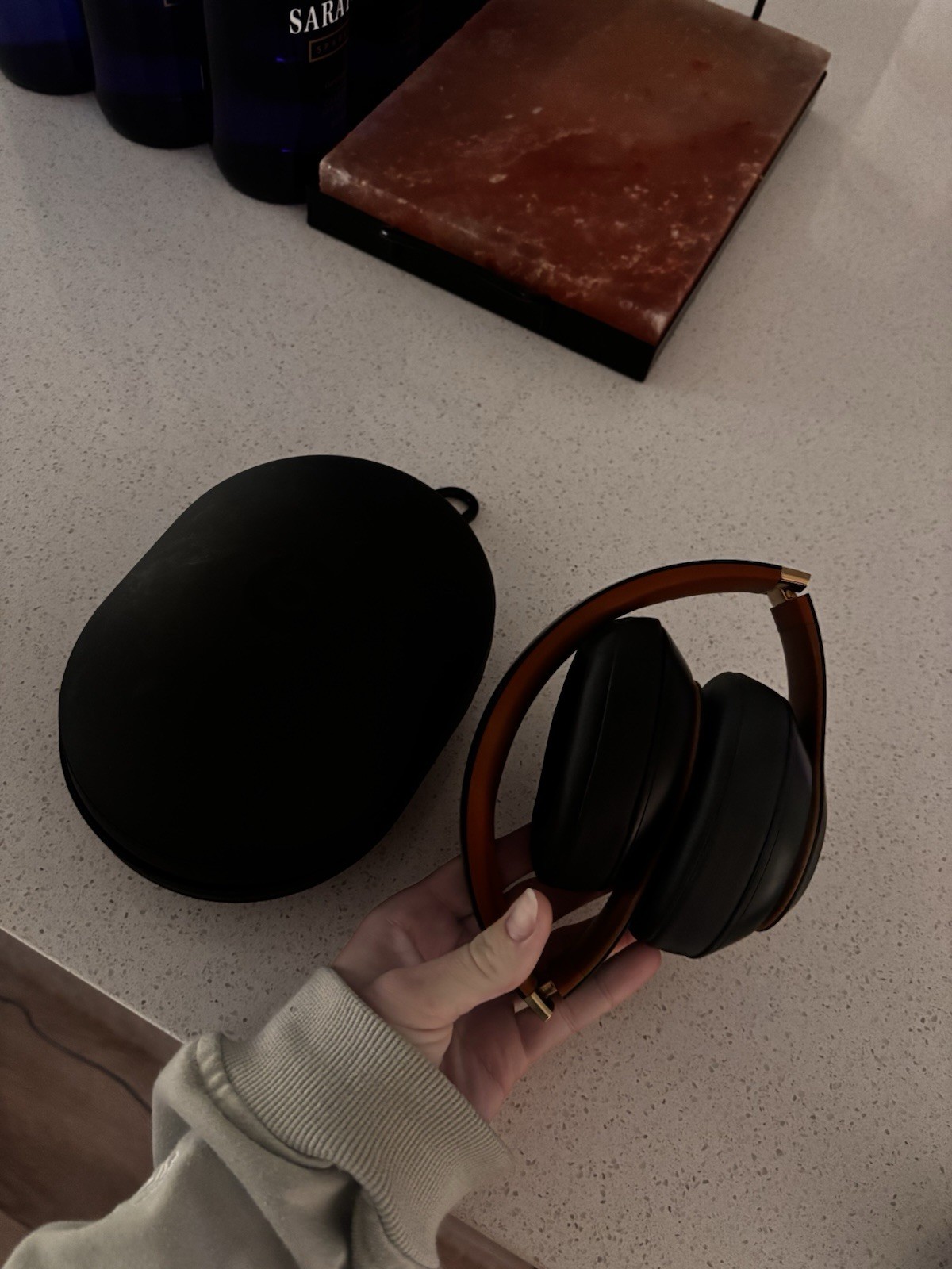 Beats by Dr. Dre Wireless Headband Headphones Black Brown Gold with Case