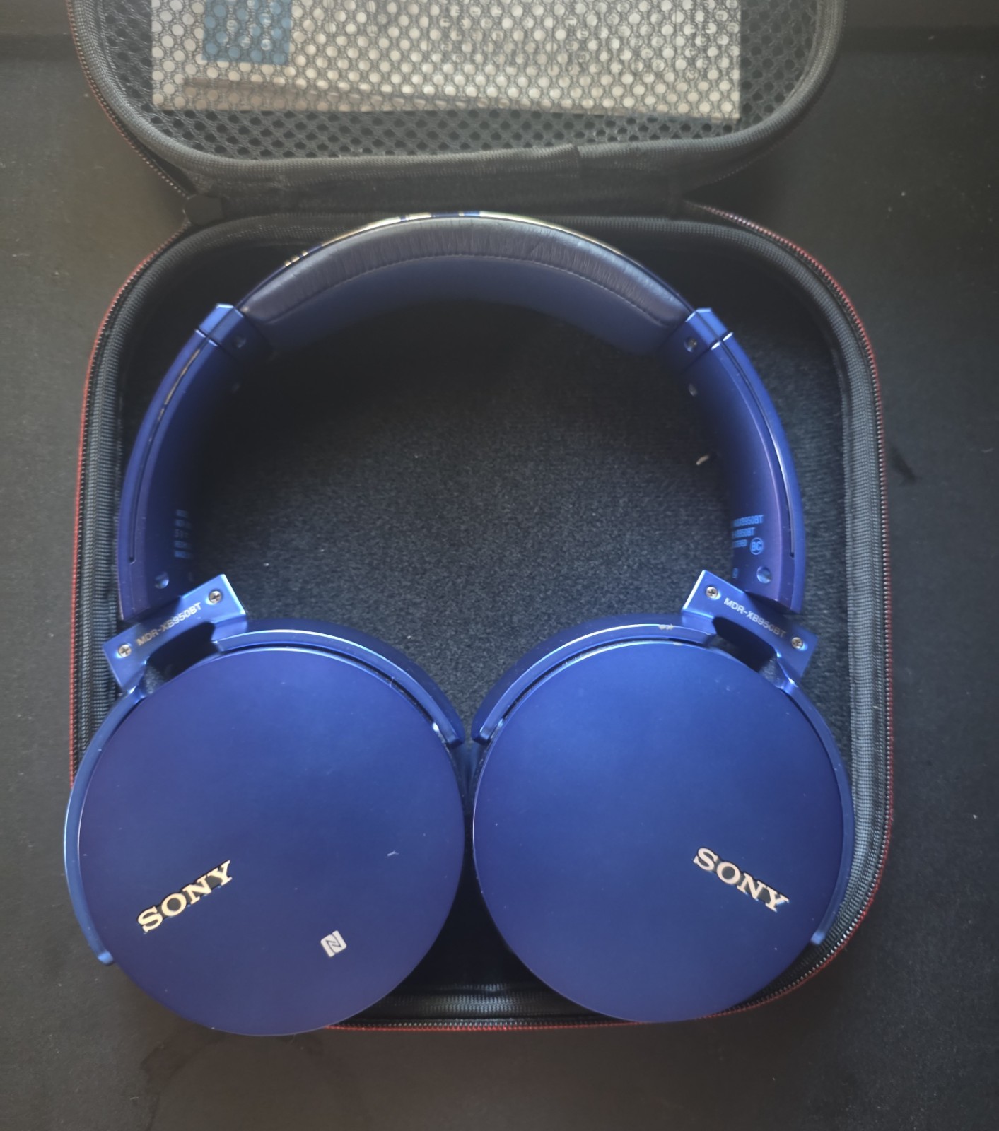 Sony MDR-XB950BT Blue Bluetooth Wireless Over-Ear Headphones w/ NFC