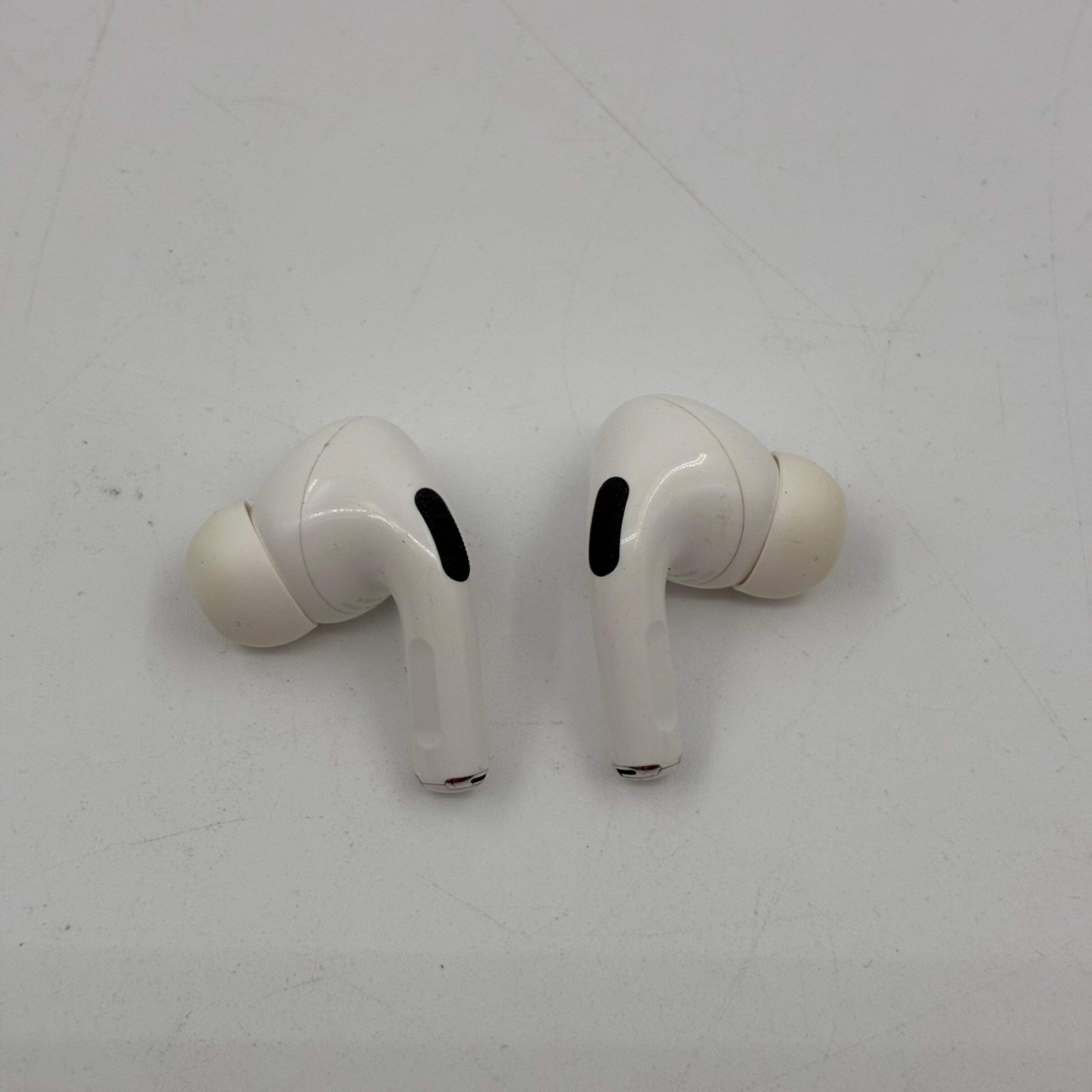 Apple AirPods Pro 1st Gen A2084 A2083 A2190 Wireless ANC Case – Used A