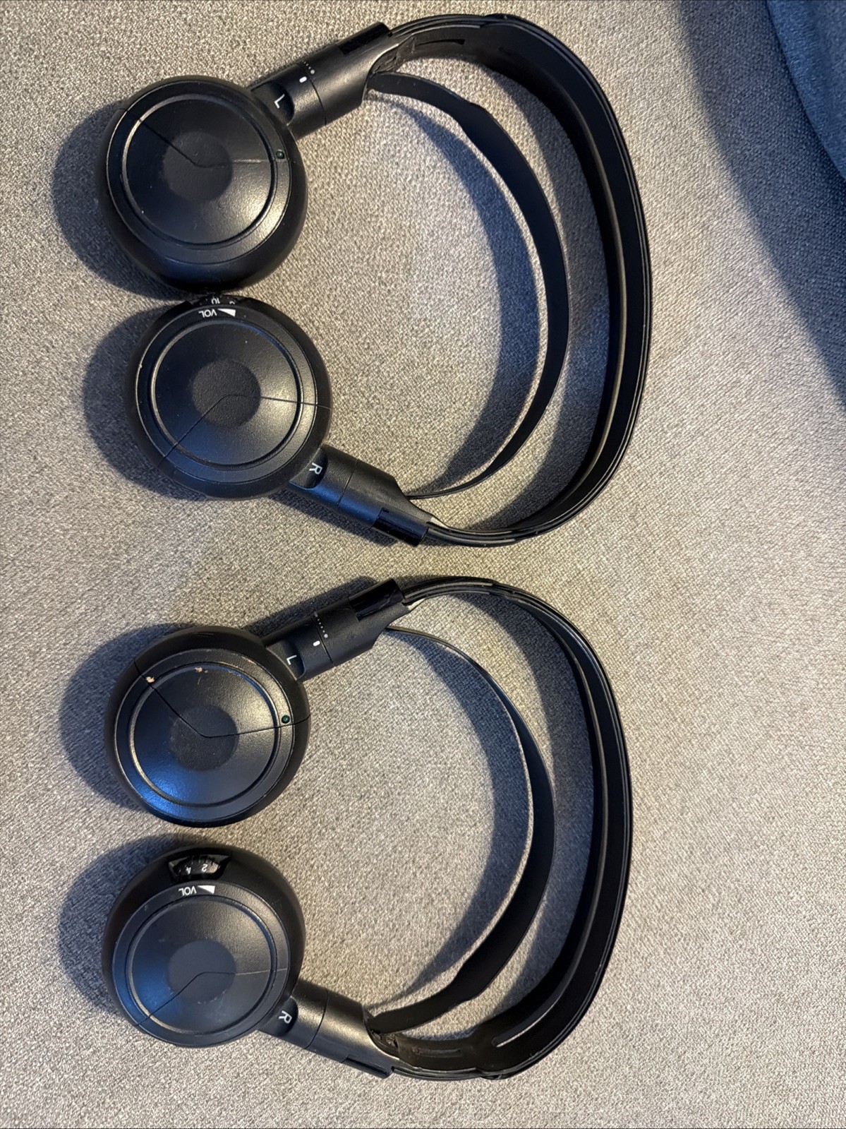 Pair Of 2005-2020 Honda Odyssey Pilot Rear Entertainment Wireless Headsets OEM