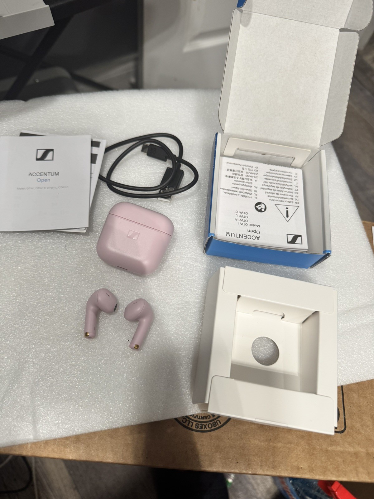 Sennheiser ACCENTUM Open Wireless Bluetooth Earbuds – Pink – OPEN BOX
