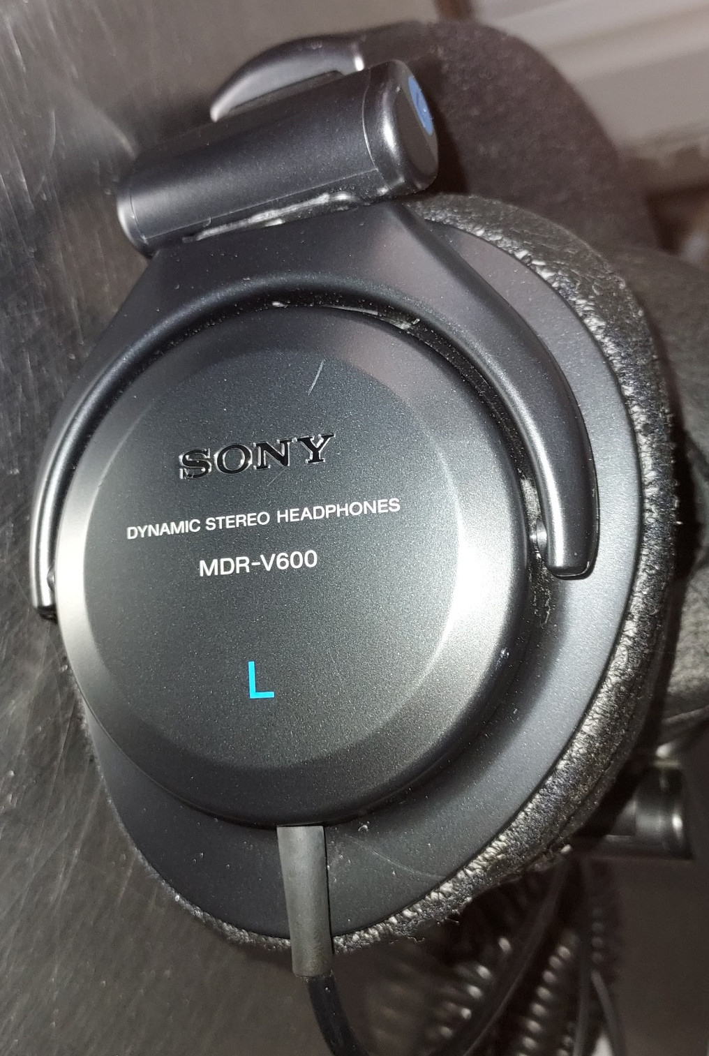 Sony MDR-V600 Dynamic Stereo Headphones Tested Working Needs Pads w/Adapter
