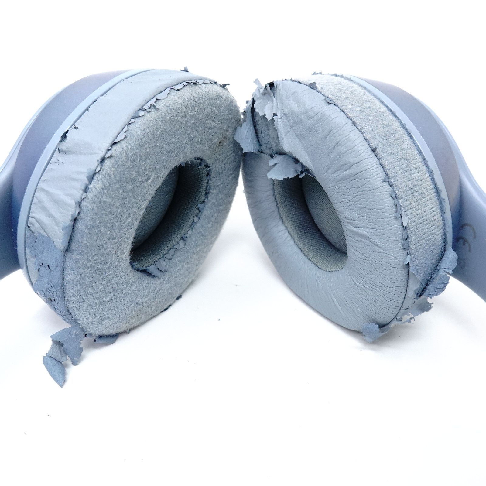 Beats by Dr. Dre Solo 2 Wired On-Ear Headphone B0518 – Light Blue *READ*