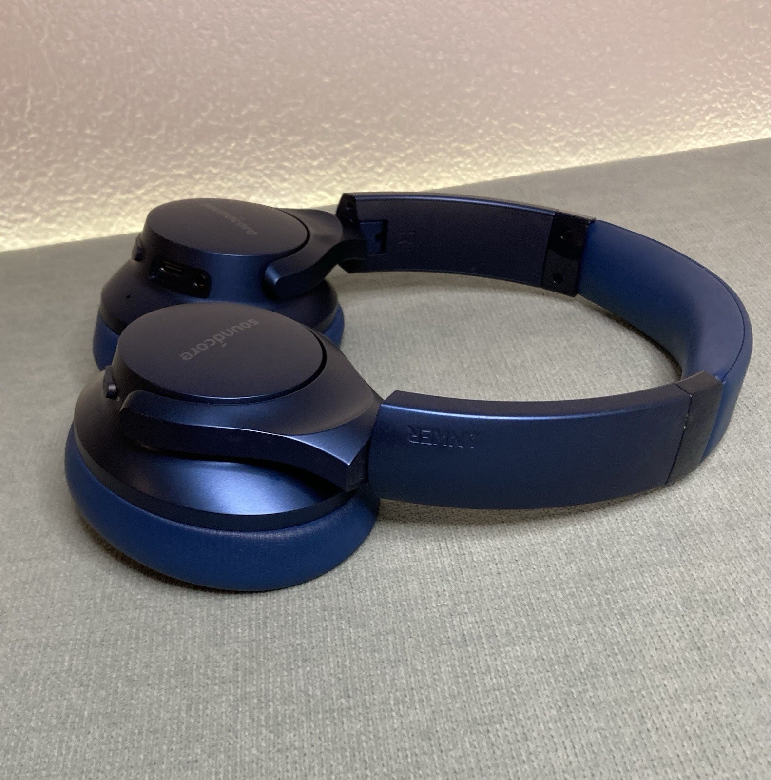 Soundcore Life Q20 Over-Ear Headphone Hybrid Active Noise Cancelling-Blue (Used)