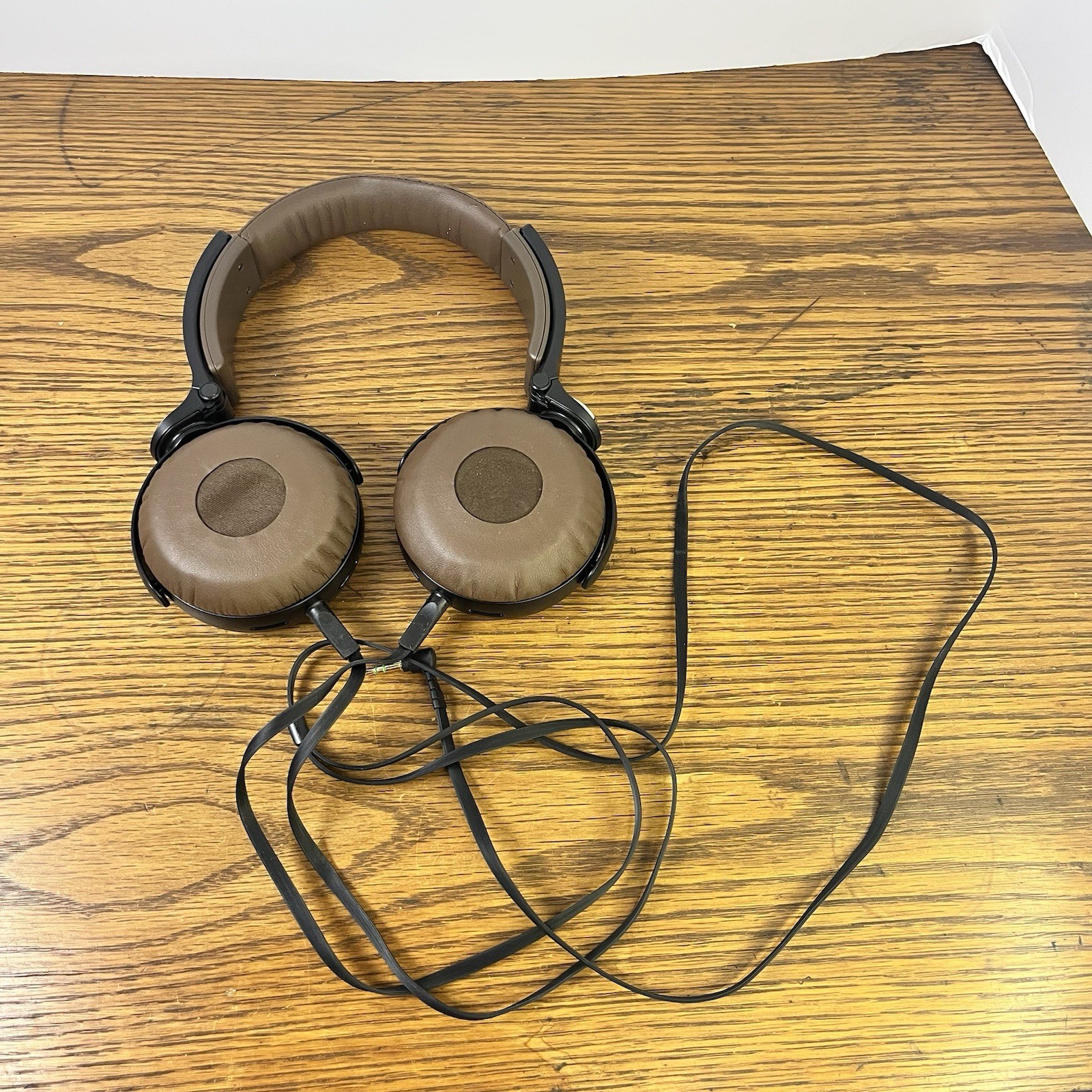Sony MDR-XB600 Headband Headphones – Black/Brown Tested And Working