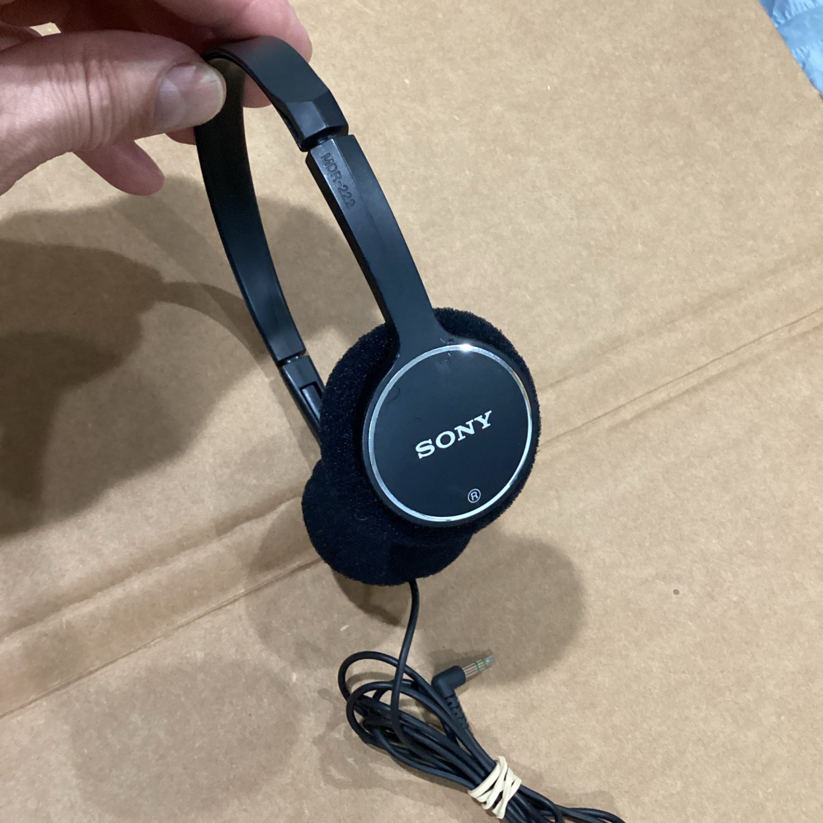 SONY MDR-222 Stereo Headphones On Ear Wired (WalkMan) Vintage Style – Tested