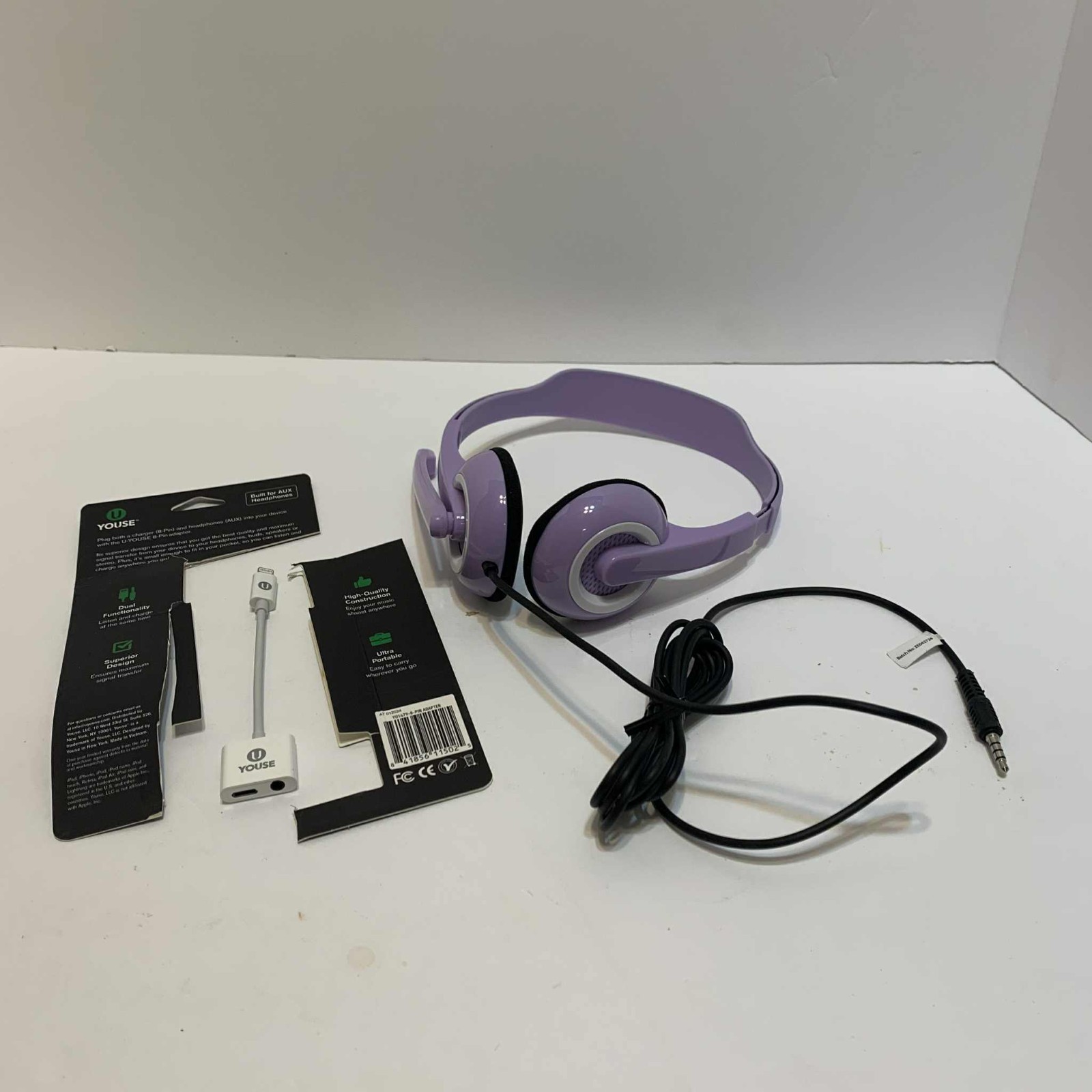 Bass Jaxx Slick Headphones with Boom Mic Open Box and Youse 8 pin to 3.5 mm jack