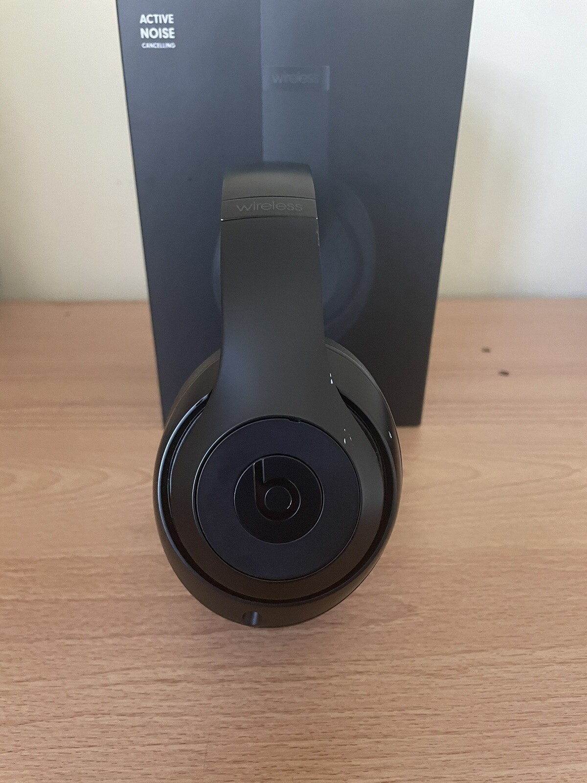 Beats by Dr. Dre Studio3 Over the Ear Wireless Headphones – Black