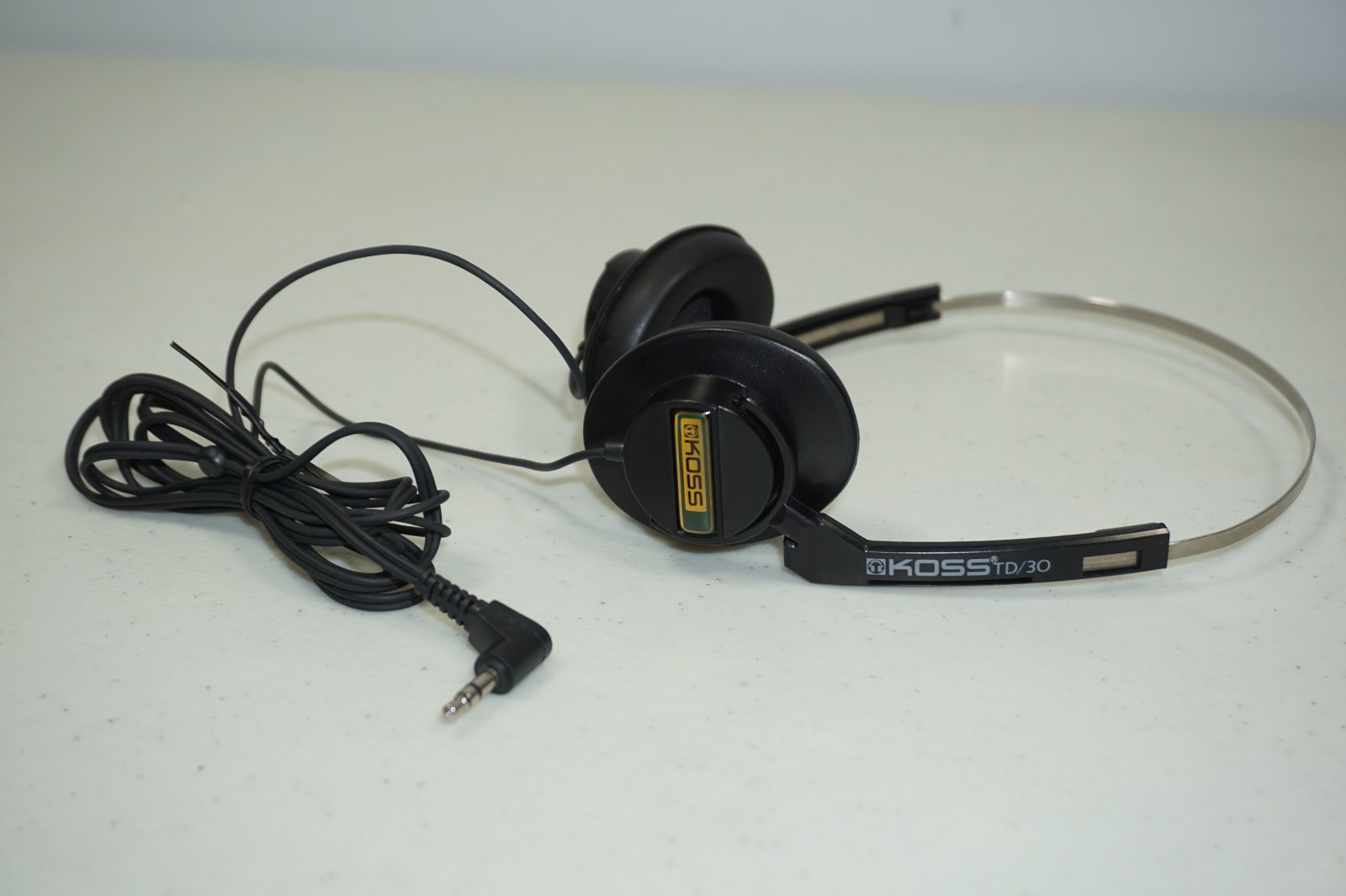 Vintage Koss TD/30 On-Ear Headphones (90s Y2K 00s)