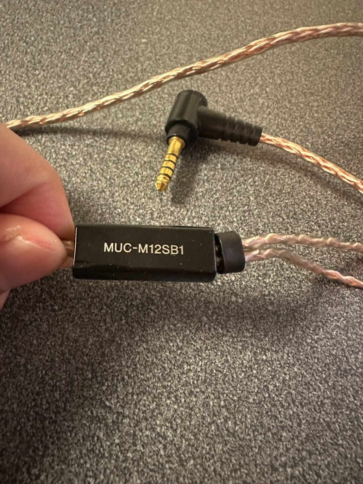 SONY MDR-EX1000 Monitor Closed Dymanic in Canada
