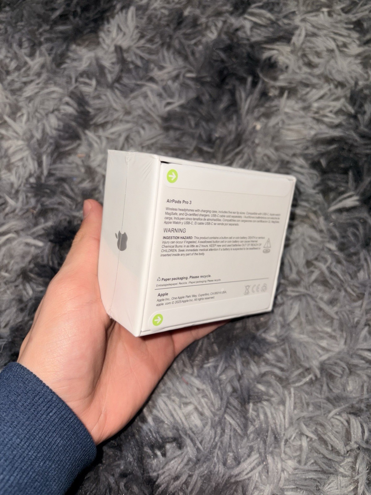 Apple AirPods Pro 3 Bluetooth Wireless Headphones Earbuds White 2020s