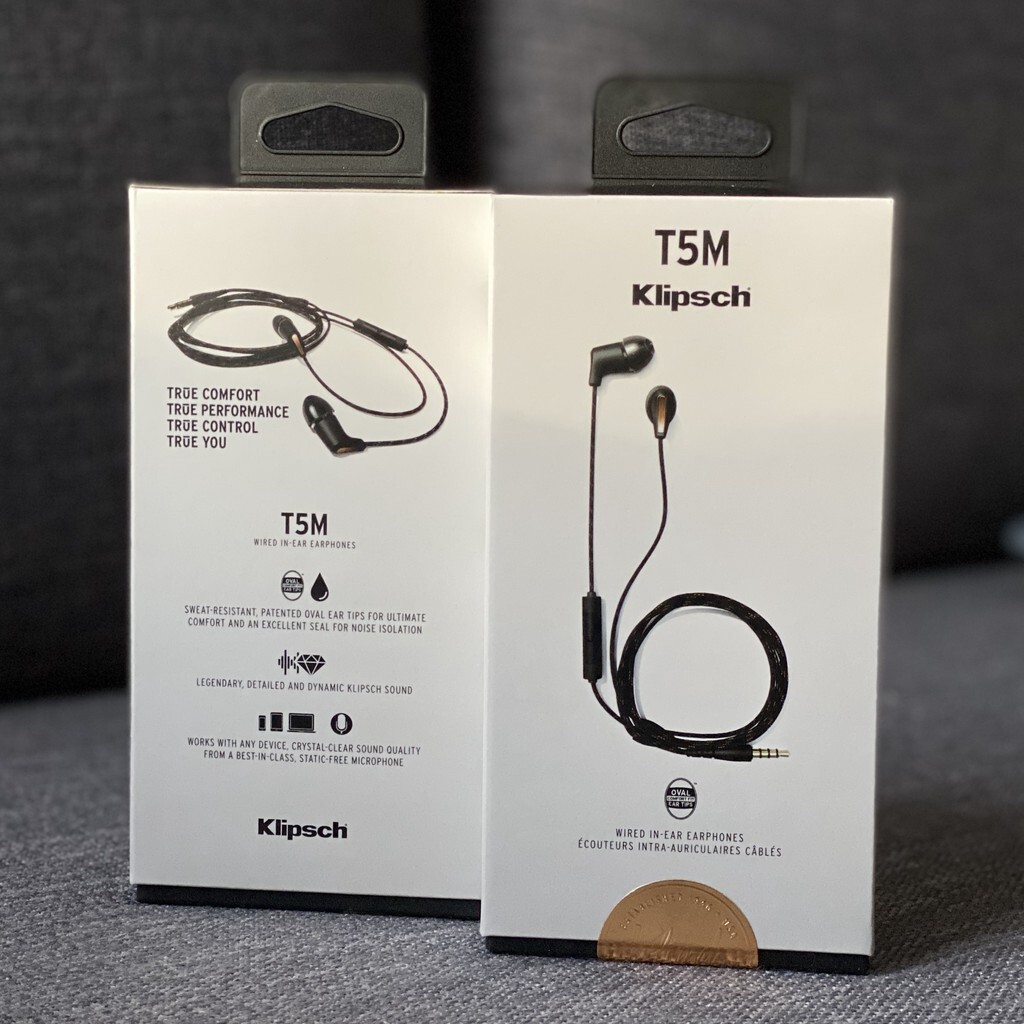 Klipsch T5M Wired In-ear headphones remote/mic (Black) + Apple Type C Adapter