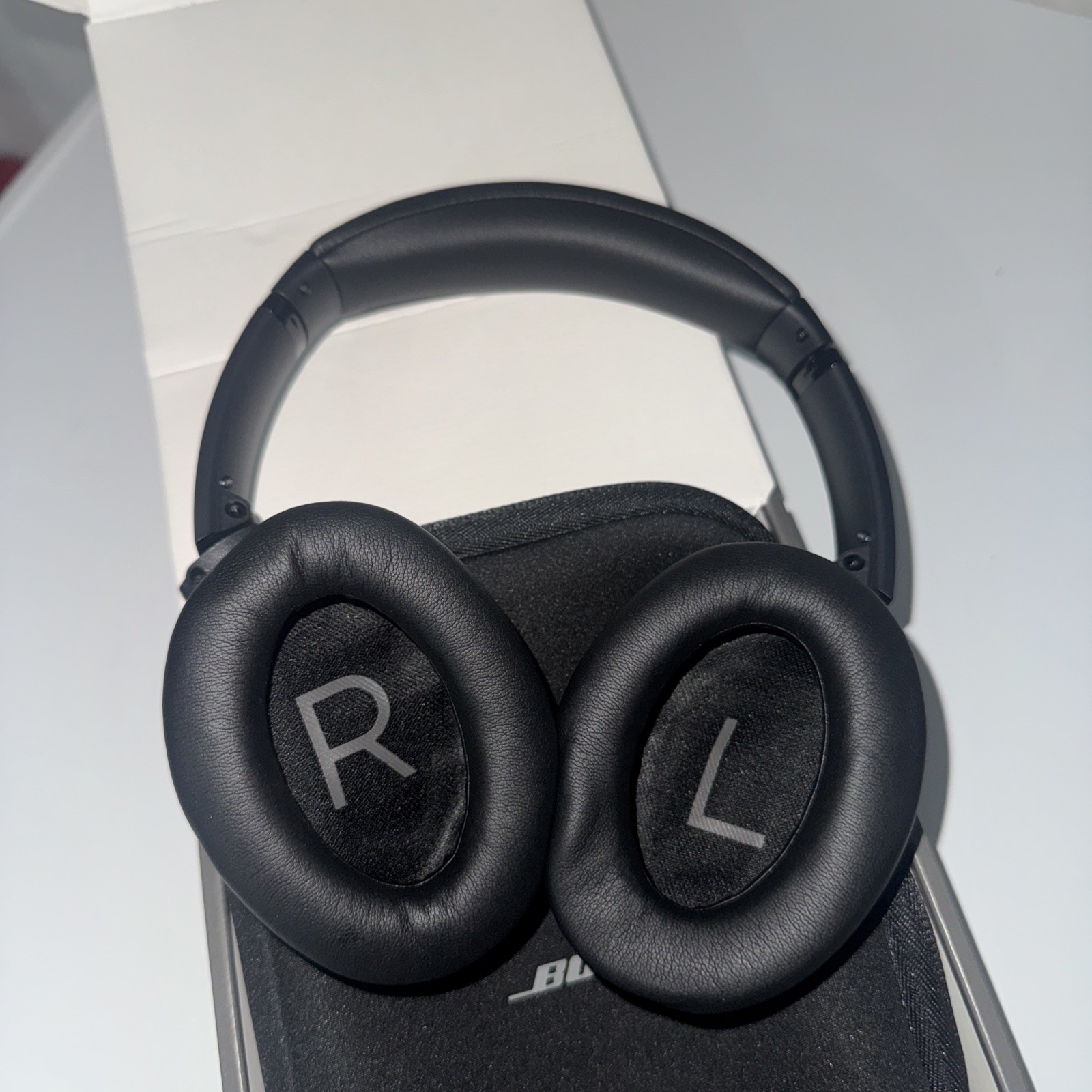 Bose QuietComfort Headphones SC Noise Cancelling Black 884367-0900