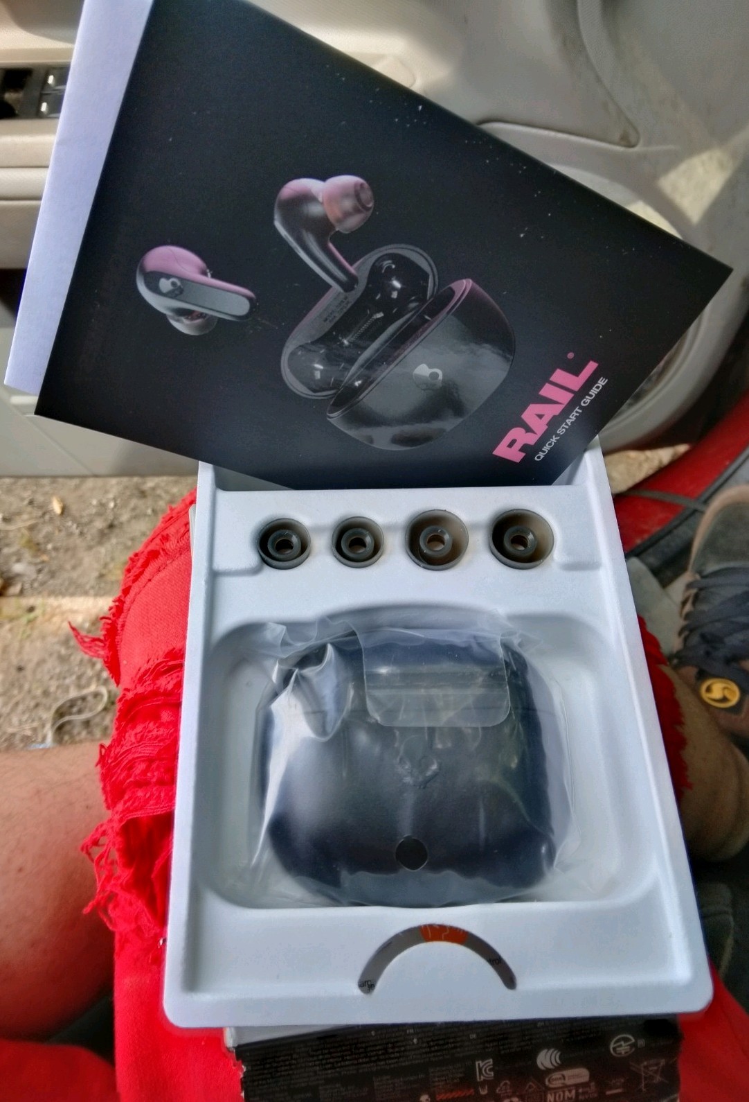 Skullcandy – Rail In-Ear Wireless Earbuds – iPhone Android Bluetooth- True Black