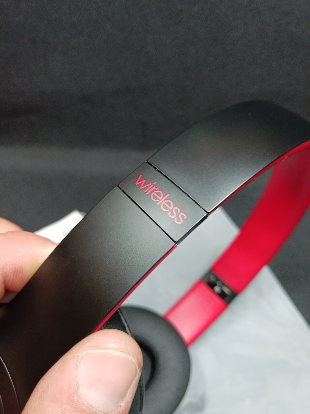 NEW! Beats by Dre Solo3 Wired Headphones Black and Red DEMO VERSION!!! READ!