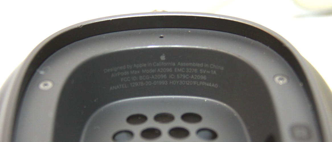 Apple AirPods Max A2096 Wireless Headset Silver White Headband NO EARPADS Works