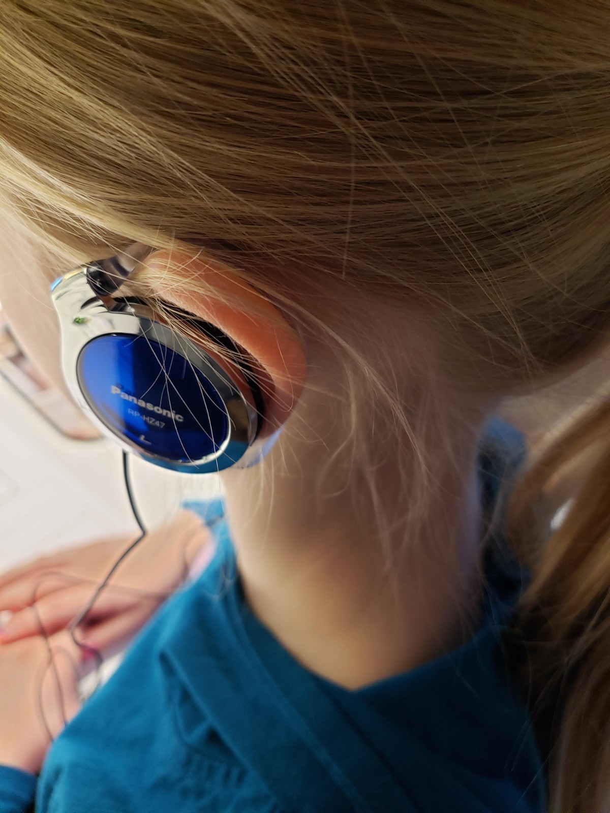 Panasonic Clip Headphone Red RP-HZ47-R [ Silver,Blue,White,Black]