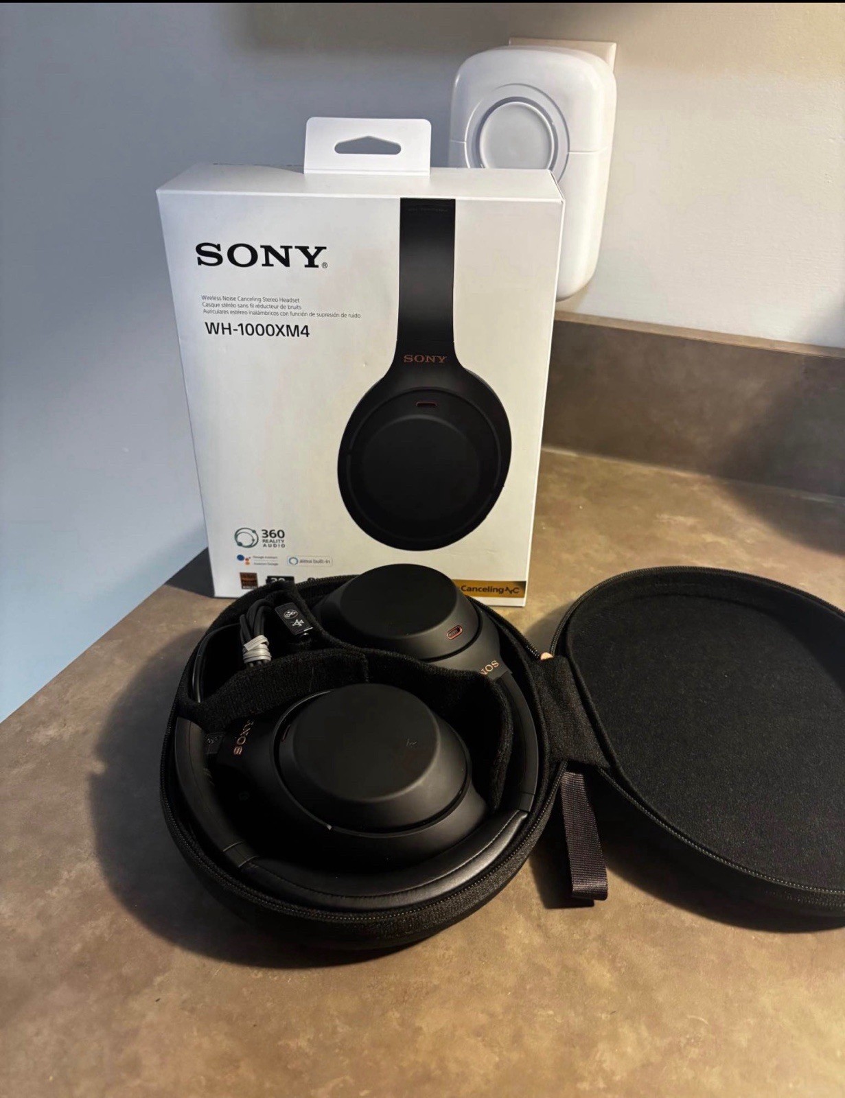Sony WH-1000XM4 Wireless Noise Cancelling Over Ear Style Headphones **AUTHENTIC