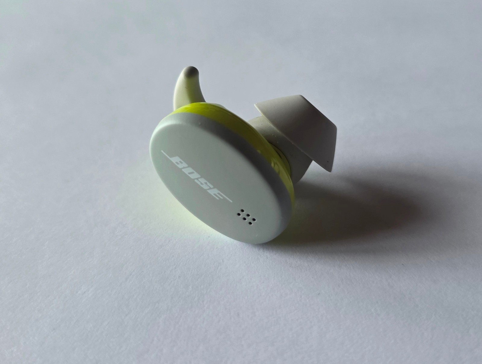 Unused Glacier White Bose Sport True Wireless RIGHT EARBUD ONLY In Bulk Pkg