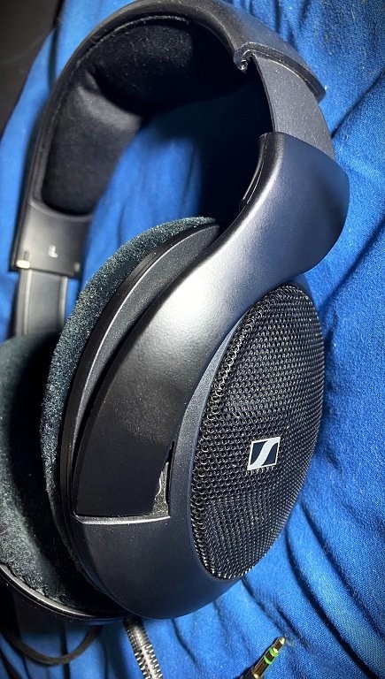 Sennheiser HD 560 S Over-The-Ear Headphones