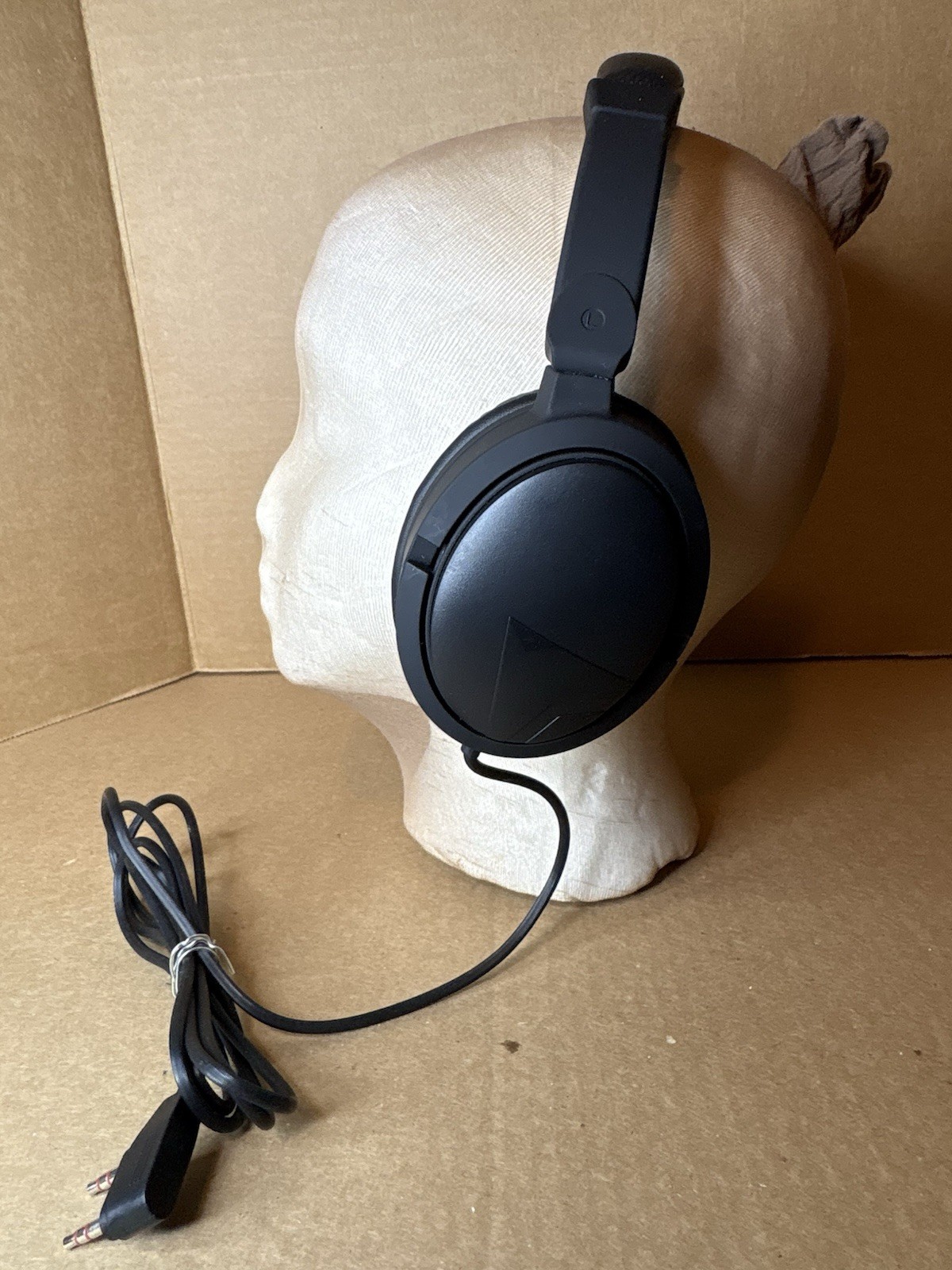 Delta Airlines First Class Premium Head Phones Pre-owned 044208423, On the Ear