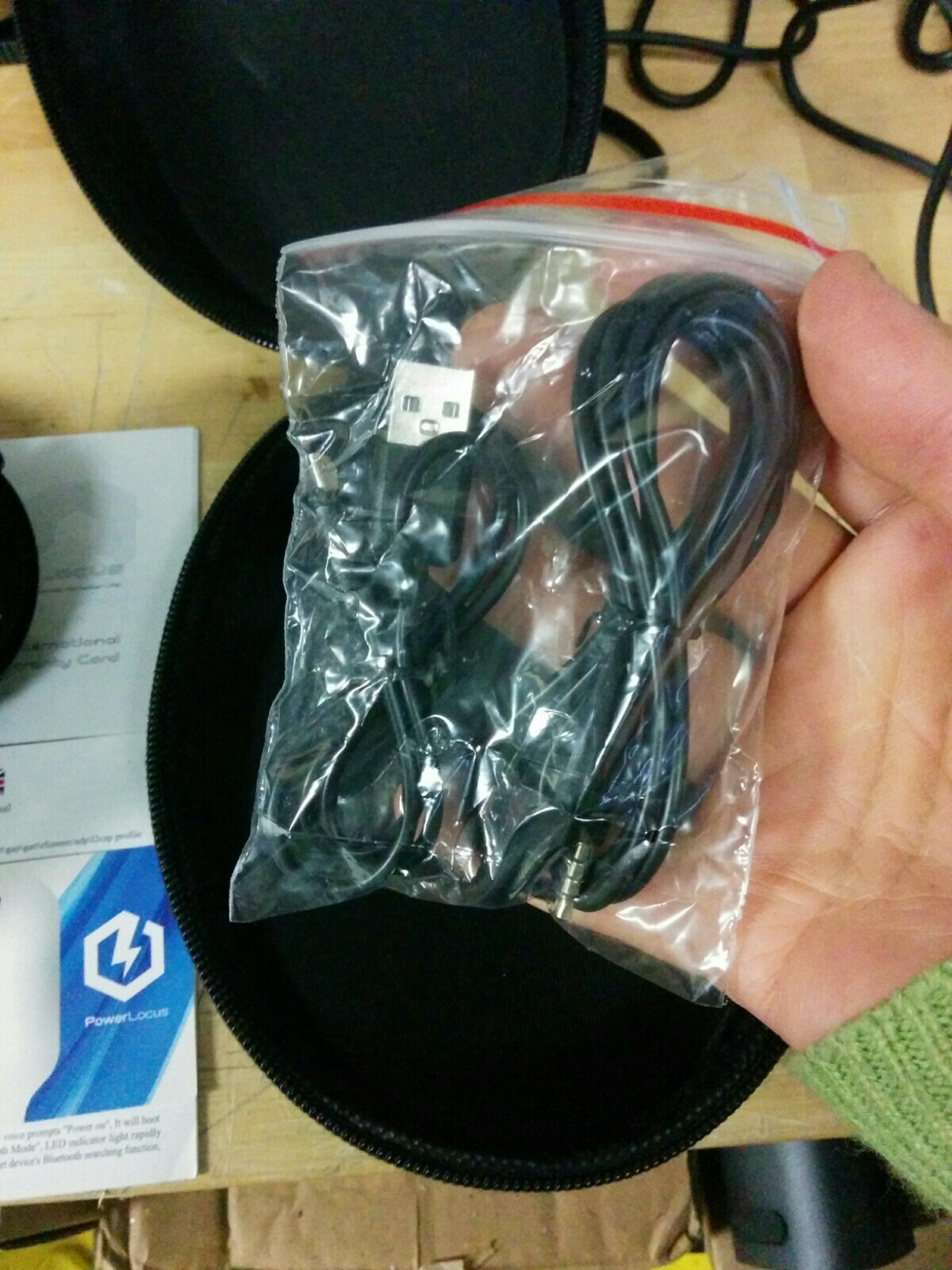PowerLocus P3 Bluetooth Headphones Over-Ear, 40h Playtime, Bluetooth V4.2