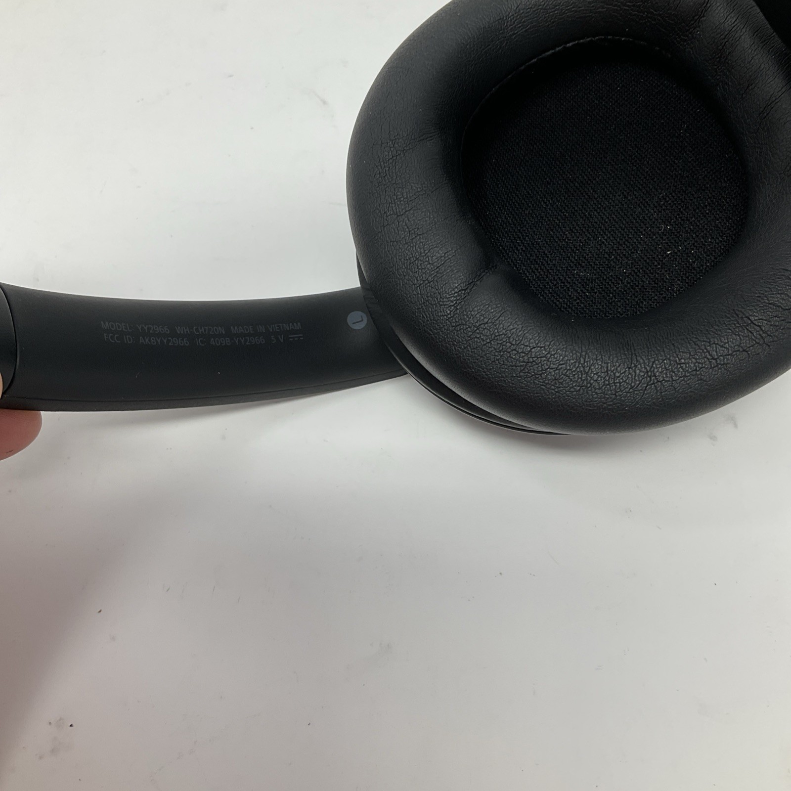 Sony WH-CH720N Lightweight Noise Canceling Wireless Headphones Black