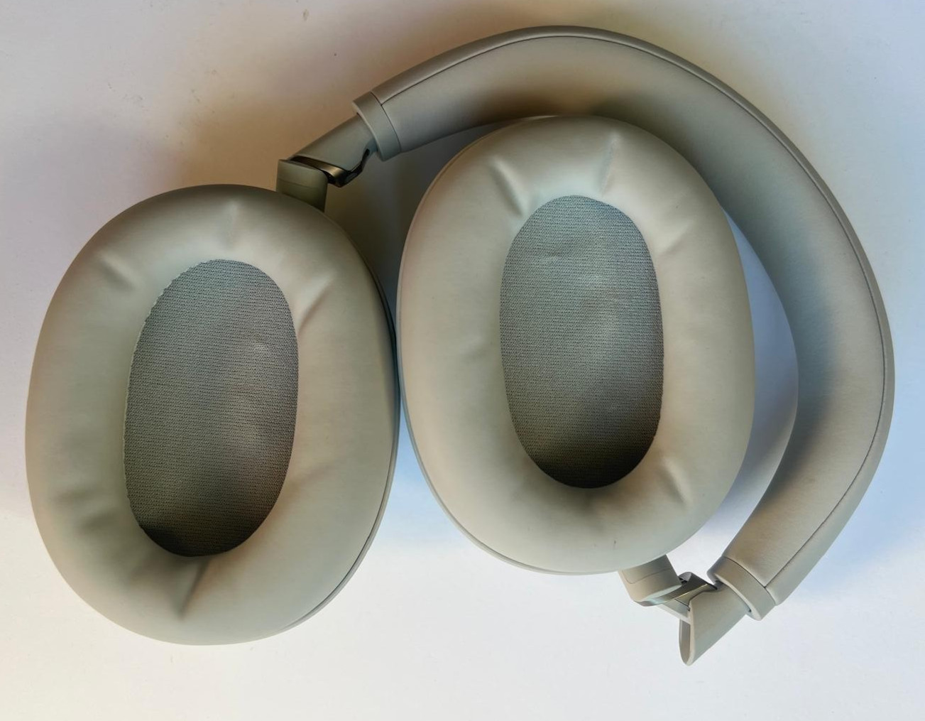 Certified Sony WH-1000XM6 Wireless Noise Cancelling Headphones Platinum Silver