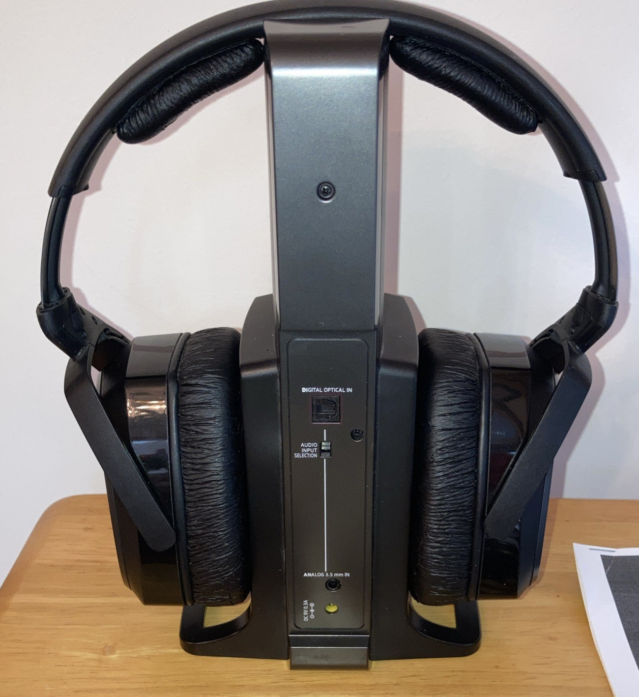 Sennheiser RS 175 RF Wireless TV Headphones Charging Dock Cables Manual