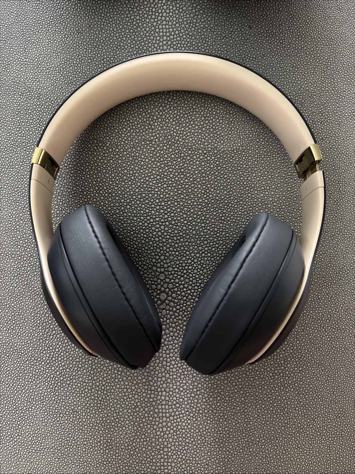 Beats by Dr. Dre Studio3 Bluetooth On Ear Wireless Headphones – Shadow Gray