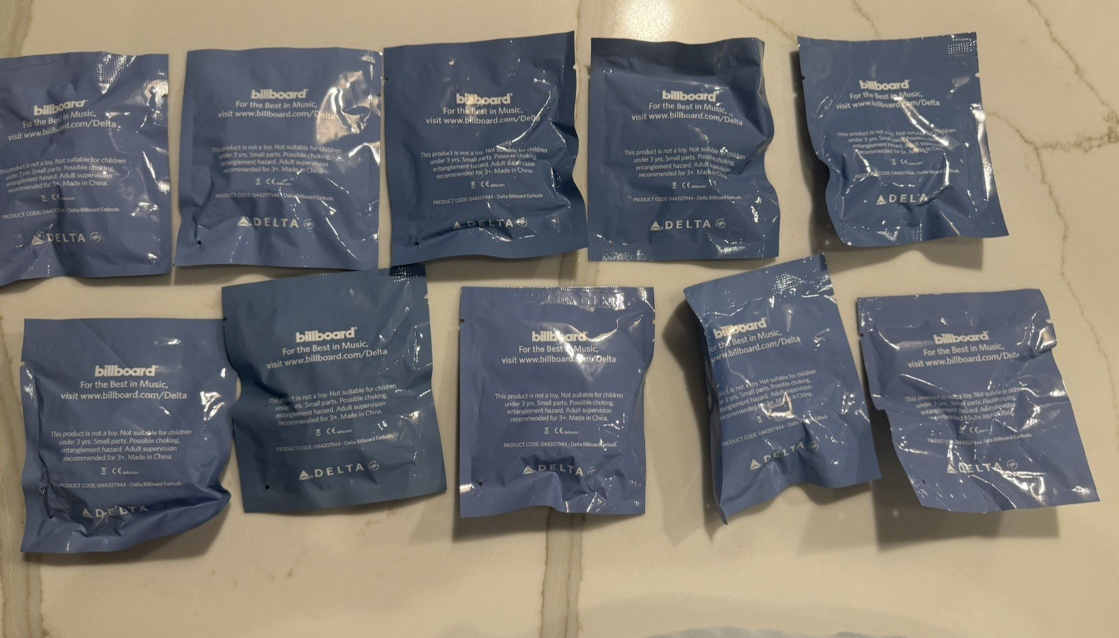10 Packs Delta Airlines economy Earbuds Headphones Brand New Package NO APPLE