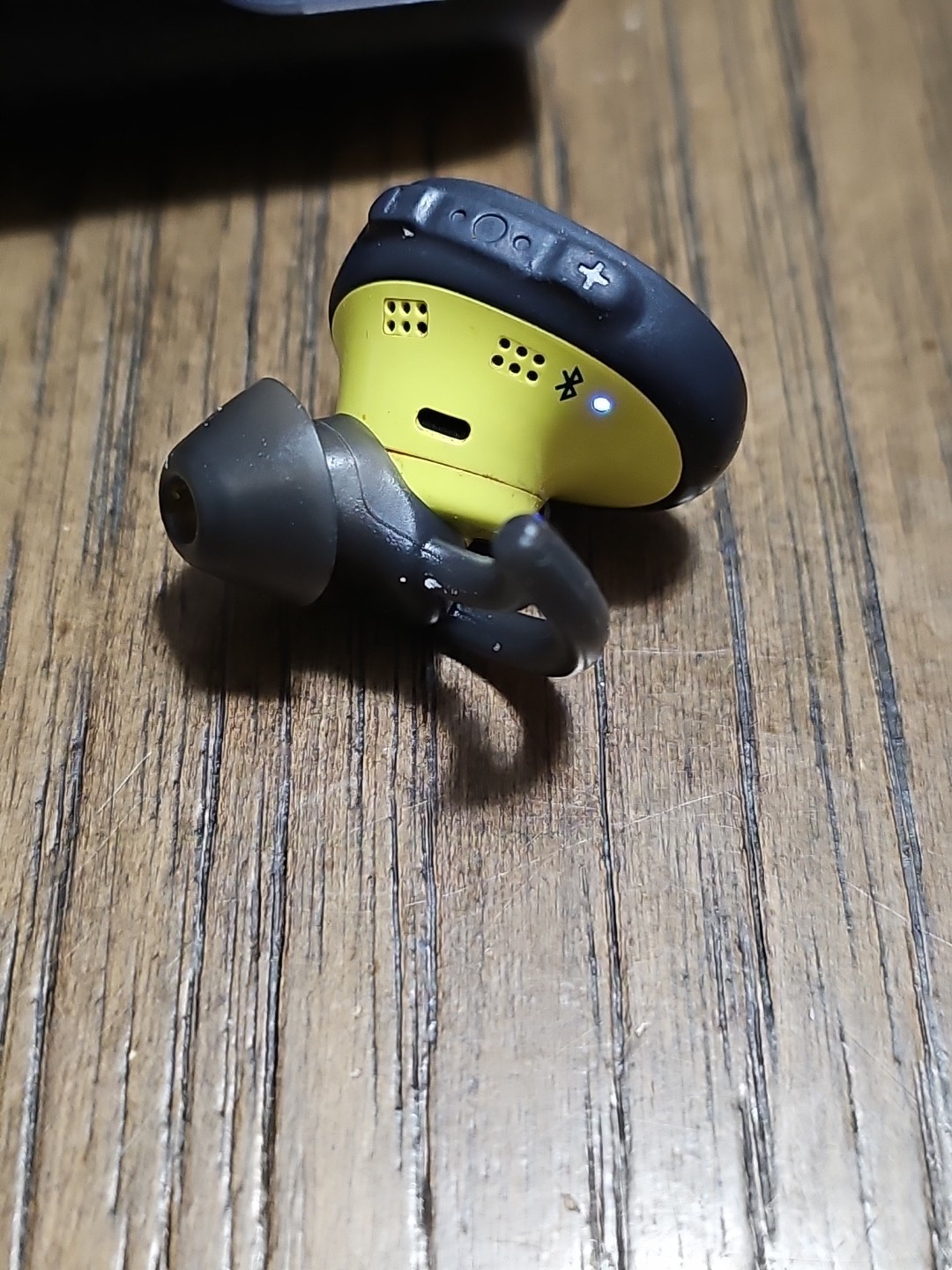 BOSE SoundSport Free Truly Wireless Sport Headphones – Midnight Blue/Citron