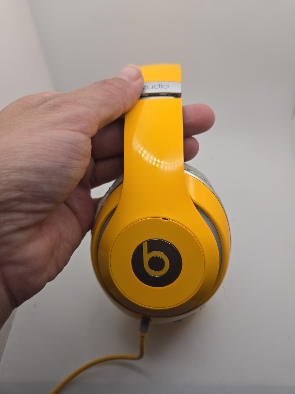Pre-owned rare Beats Studio 2.0 Wired Limited Edition Orange Headphones tested