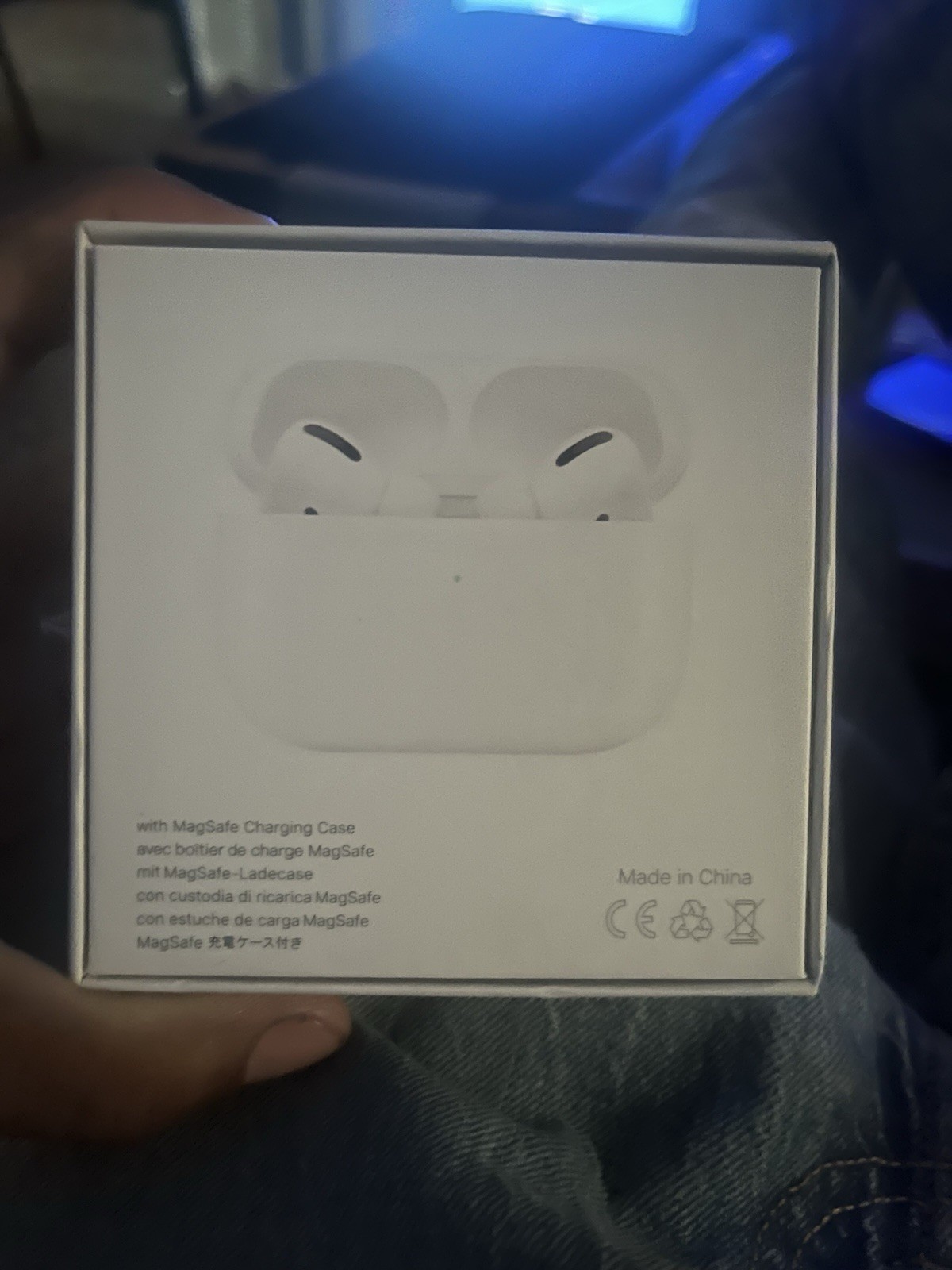 Apple AirPods Pro MagSafe Charging Case Active Noise Cancellation White Wireless